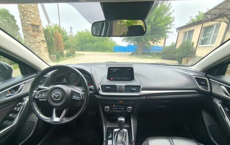Mazda 3, 2018 год, 1 750 000 рублей, 26 фотография