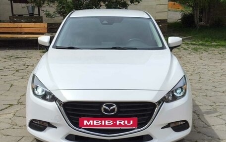 Mazda 3, 2018 год, 1 750 000 рублей, 23 фотография