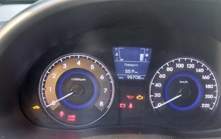 Hyundai Solaris II рестайлинг, 2013 год, 850 000 рублей, 11 фотография