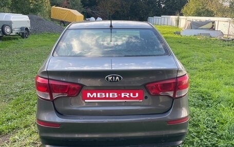KIA Rio III рестайлинг, 2015 год, 289 000 рублей, 5 фотография