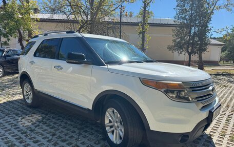 Ford Explorer VI, 2013 год, 1 740 000 рублей, 2 фотография
