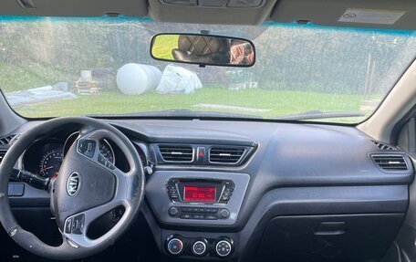 KIA Rio III рестайлинг, 2015 год, 289 000 рублей, 17 фотография