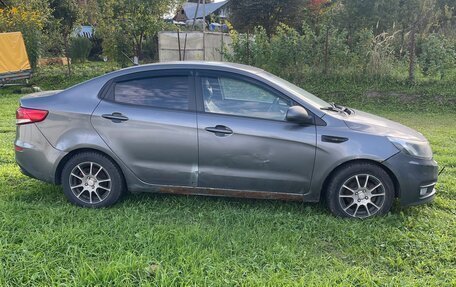 KIA Rio III рестайлинг, 2015 год, 289 000 рублей, 14 фотография