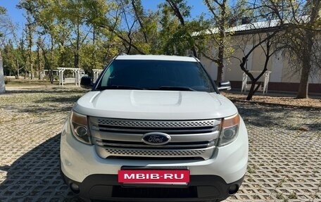 Ford Explorer VI, 2013 год, 1 740 000 рублей, 3 фотография