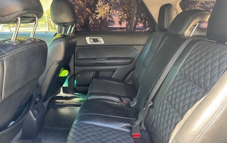Ford Explorer VI, 2013 год, 1 740 000 рублей, 17 фотография