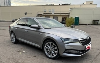 Skoda Superb III рестайлинг, 2020 год, 3 000 000 рублей, 1 фотография