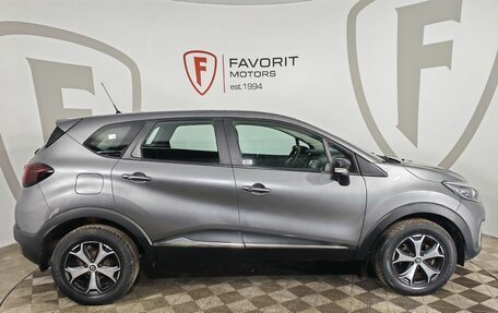 Renault Kaptur I рестайлинг, 2017 год, 1 484 000 рублей, 4 фотография