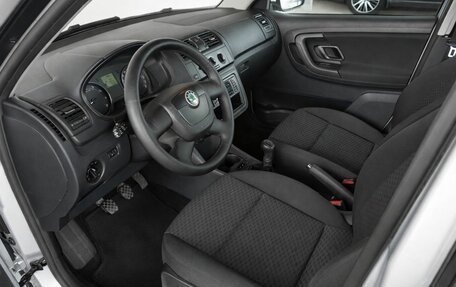 Skoda Fabia II, 2012 год, 650 000 рублей, 9 фотография