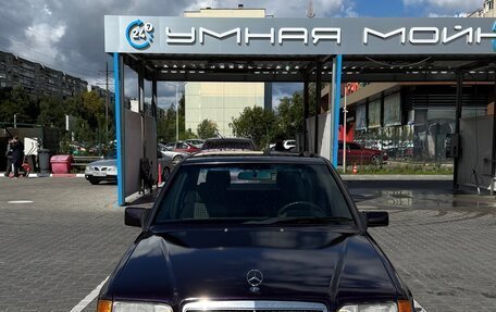 Mercedes-Benz E-Класс, 1994 год, 300 000 рублей, 5 фотография