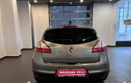 Renault Megane III, 2012 год, 700 000 рублей, 4 фотография