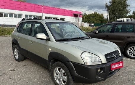 Hyundai Tucson III, 2005 год, 450 000 рублей, 2 фотография