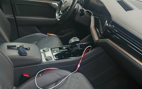 Volkswagen Touareg III, 2018 год, 6 300 000 рублей, 7 фотография