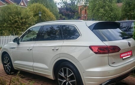 Volkswagen Touareg III, 2018 год, 6 300 000 рублей, 6 фотография