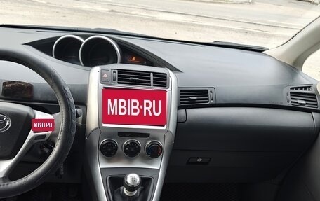 Toyota Verso I, 2012 год, 1 100 000 рублей, 13 фотография