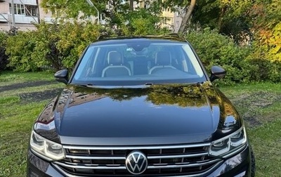 Volkswagen Tiguan II, 2022 год, 3 050 000 рублей, 1 фотография