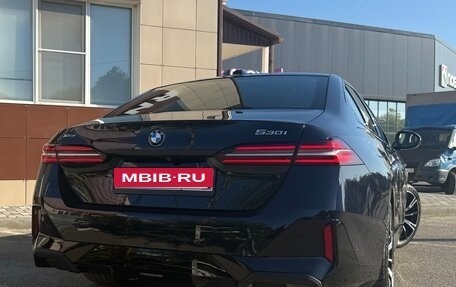 BMW 5 серия, 2023 год, 6 500 000 рублей, 13 фотография