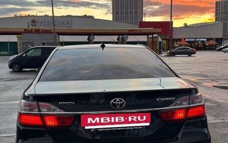 Toyota Camry, 2017 год, 2 250 000 рублей, 5 фотография