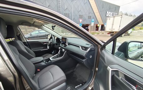 Toyota RAV4, 2022 год, 3 198 999 рублей, 5 фотография