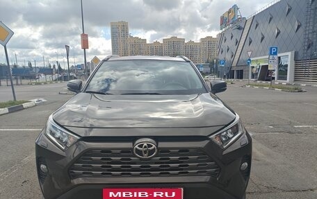 Toyota RAV4, 2022 год, 3 198 999 рублей, 2 фотография