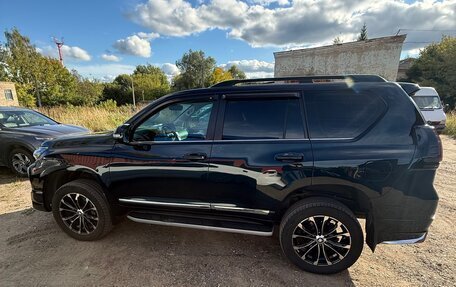 Toyota Land Cruiser Prado 150 рестайлинг 2, 2018 год, 5 650 000 рублей, 8 фотография