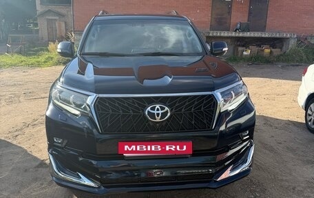 Toyota Land Cruiser Prado 150 рестайлинг 2, 2018 год, 5 650 000 рублей, 6 фотография
