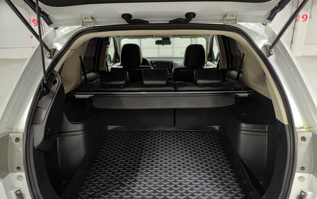Mitsubishi Outlander III рестайлинг 3, 2013 год, 890 000 рублей, 11 фотография