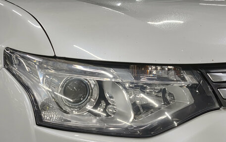 Mitsubishi Outlander III рестайлинг 3, 2013 год, 890 000 рублей, 20 фотография