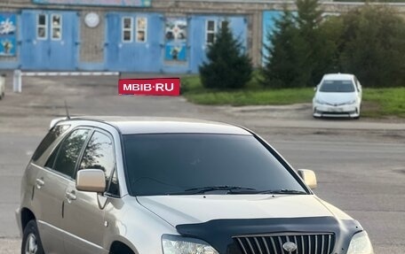 Toyota Harrier, 2001 год, 800 000 рублей, 1 фотография
