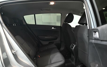 KIA Sportage IV рестайлинг, 2019 год, 2 370 000 рублей, 18 фотография