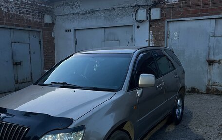 Toyota Harrier, 2001 год, 800 000 рублей, 9 фотография