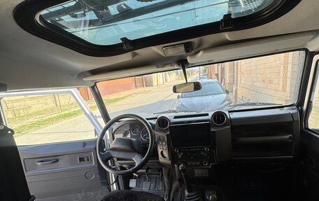 Land Rover Defender I, 2010 год, 2 000 000 рублей, 9 фотография