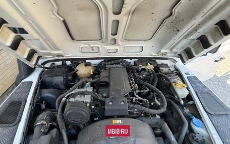 Land Rover Defender I, 2010 год, 2 000 000 рублей, 10 фотография