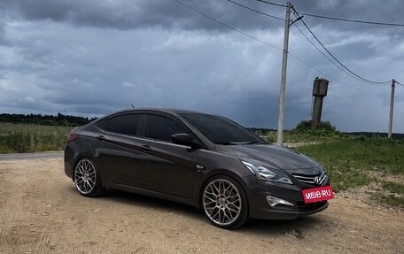 Hyundai Solaris II рестайлинг, 2014 год, 880 000 рублей, 3 фотография