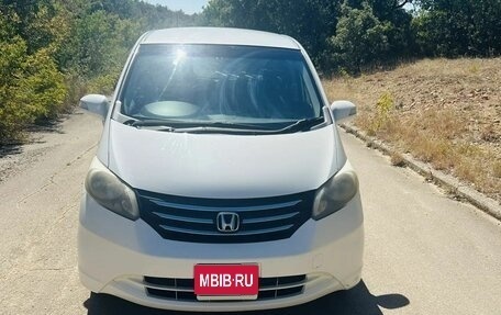 Honda Freed I, 2010 год, 1 100 000 рублей, 1 фотография