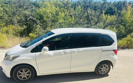 Honda Freed I, 2010 год, 1 100 000 рублей, 5 фотография