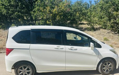 Honda Freed I, 2010 год, 1 100 000 рублей, 4 фотография