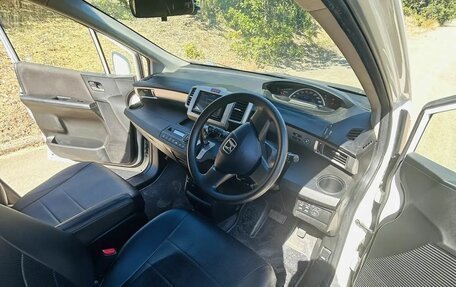 Honda Freed I, 2010 год, 1 100 000 рублей, 12 фотография