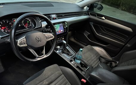Volkswagen Passat B8 рестайлинг, 2021 год, 2 900 000 рублей, 13 фотография