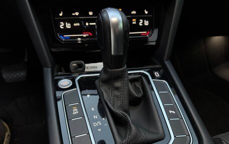 Volkswagen Passat B8 рестайлинг, 2021 год, 2 900 000 рублей, 14 фотография