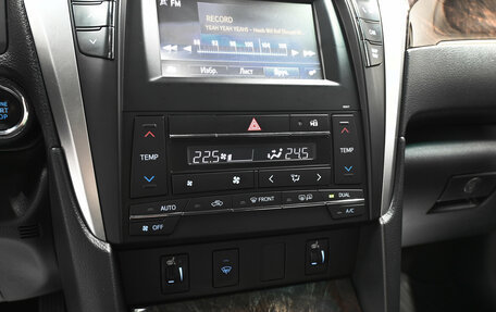Toyota Camry, 2018 год, 2 295 000 рублей, 15 фотография