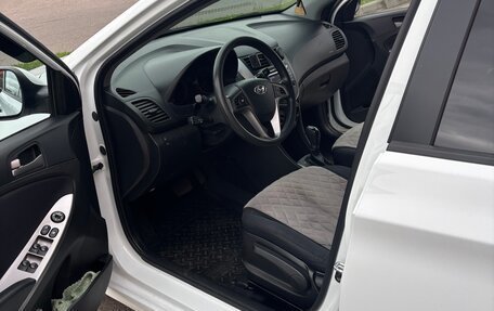 Hyundai Solaris II рестайлинг, 2014 год, 970 000 рублей, 8 фотография