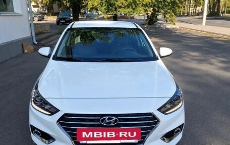 Hyundai Solaris II рестайлинг, 2020 год, 1 750 000 рублей, 4 фотография