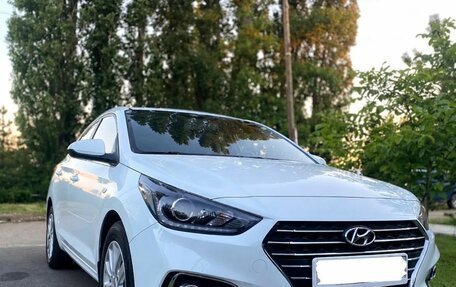 Hyundai Solaris II рестайлинг, 2020 год, 1 750 000 рублей, 14 фотография