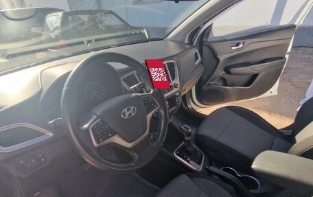 Hyundai Solaris II рестайлинг, 2020 год, 1 750 000 рублей, 28 фотография