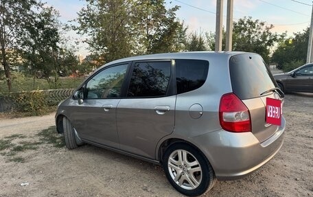 Honda Fit III, 2004 год, 630 000 рублей, 6 фотография