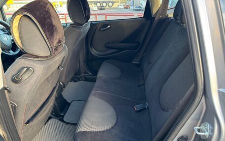 Honda Fit III, 2004 год, 630 000 рублей, 8 фотография