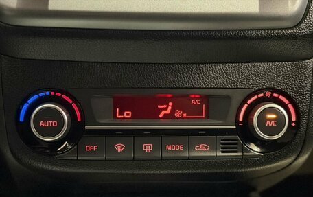 KIA Rio III рестайлинг, 2015 год, 789 000 рублей, 13 фотография