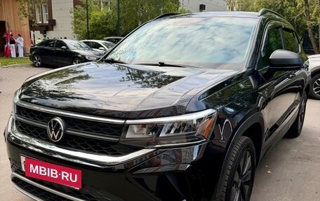 Volkswagen Taos, 2021 год, 2 750 000 рублей, 1 фотография