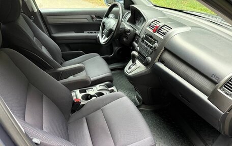 Honda CR-V III рестайлинг, 2008 год, 900 000 рублей, 17 фотография