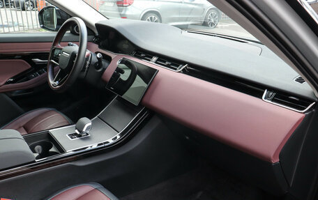 Land Rover Range Rover Evoque II, 2024 год, 5 550 000 рублей, 10 фотография